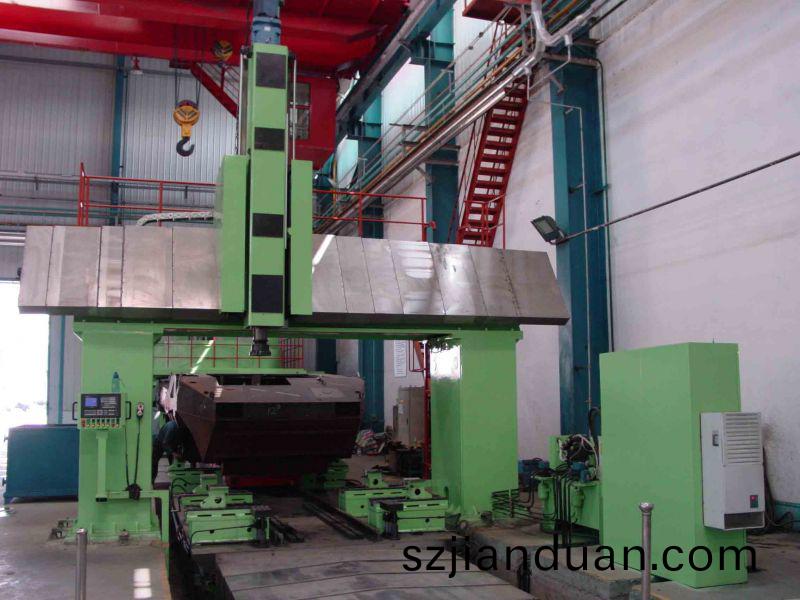 數(shu)控(kong)龍(long)門(men)鏜(tang)銑牀(chuang)