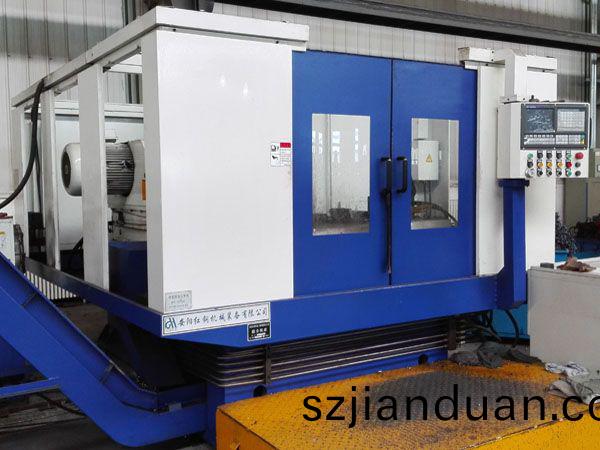 鉤(gou)尾框(kuang)承載麵(mian)加(jia)工(gong)機(ji)牀(chuang)